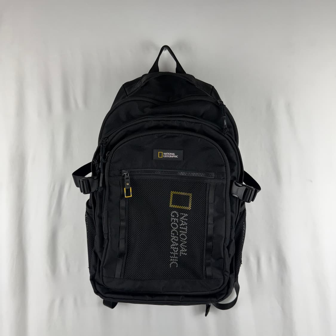 OS) 내셔널지오그래픽 로고 백팩 블랙 상품이미지2