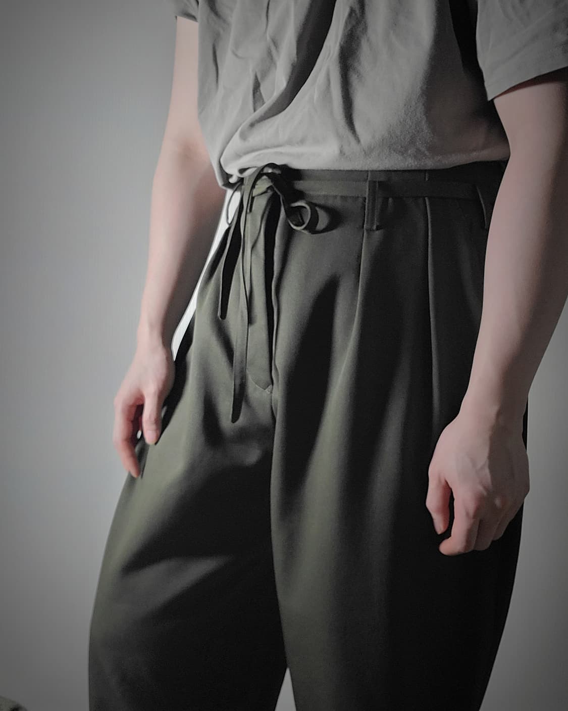 소시오츠키 링 벨티드 울 팬츠 상품이미지1