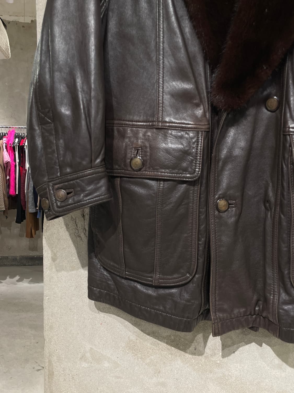 이브 생로랑 뿌르 옴므 다크 브라운 퍼 카라 고트 스킨 레더 자켓 상품이미지4