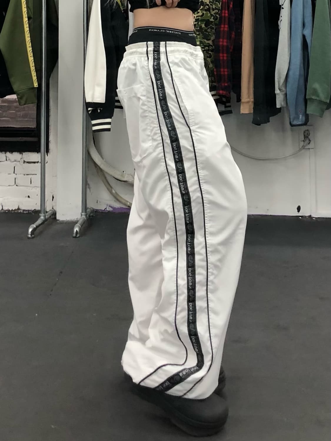 도그타운 사이드로고 화이트 트랙팬츠 상품이미지4