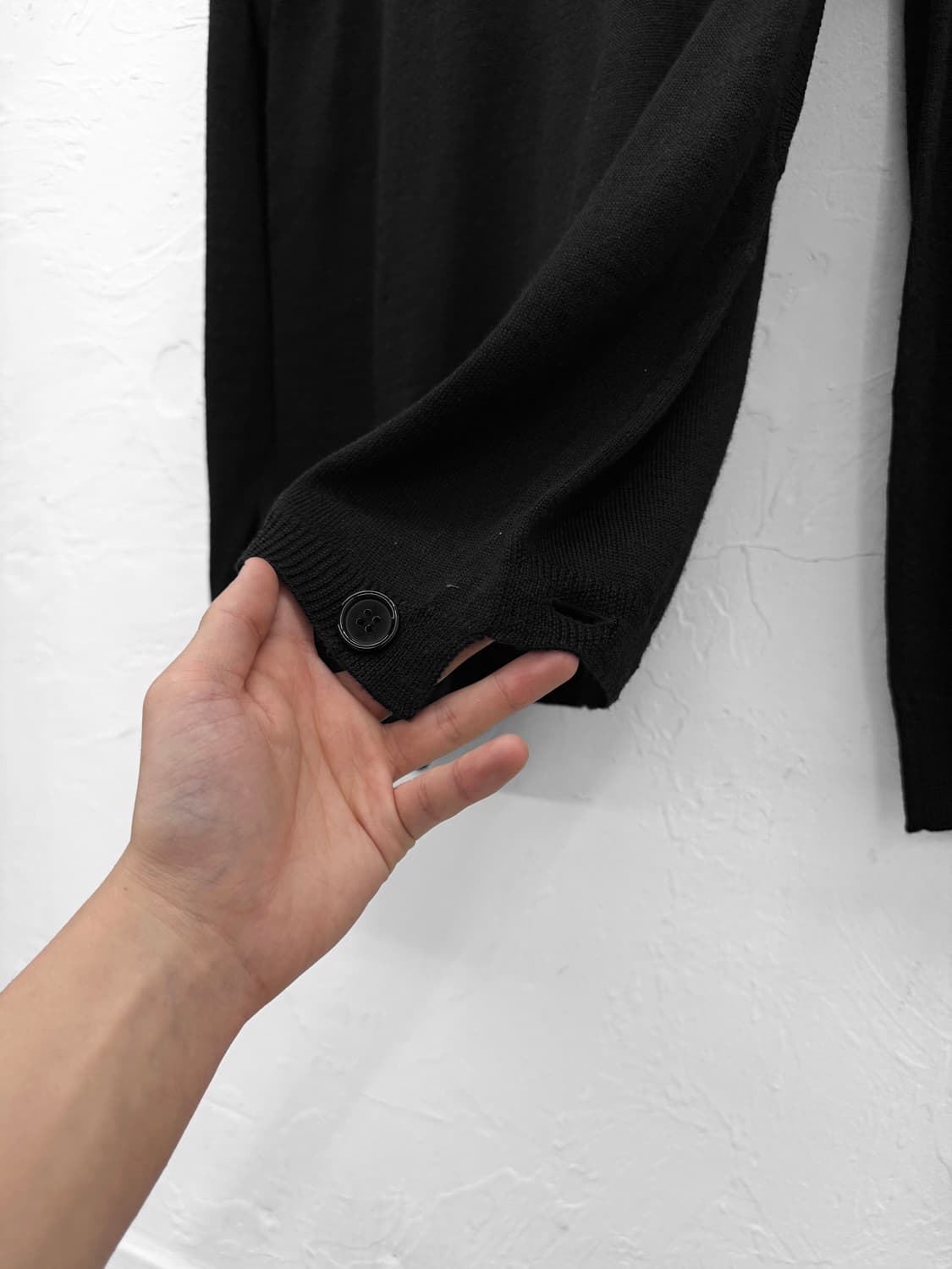 peace now 버튼 홀 니트 상품이미지8