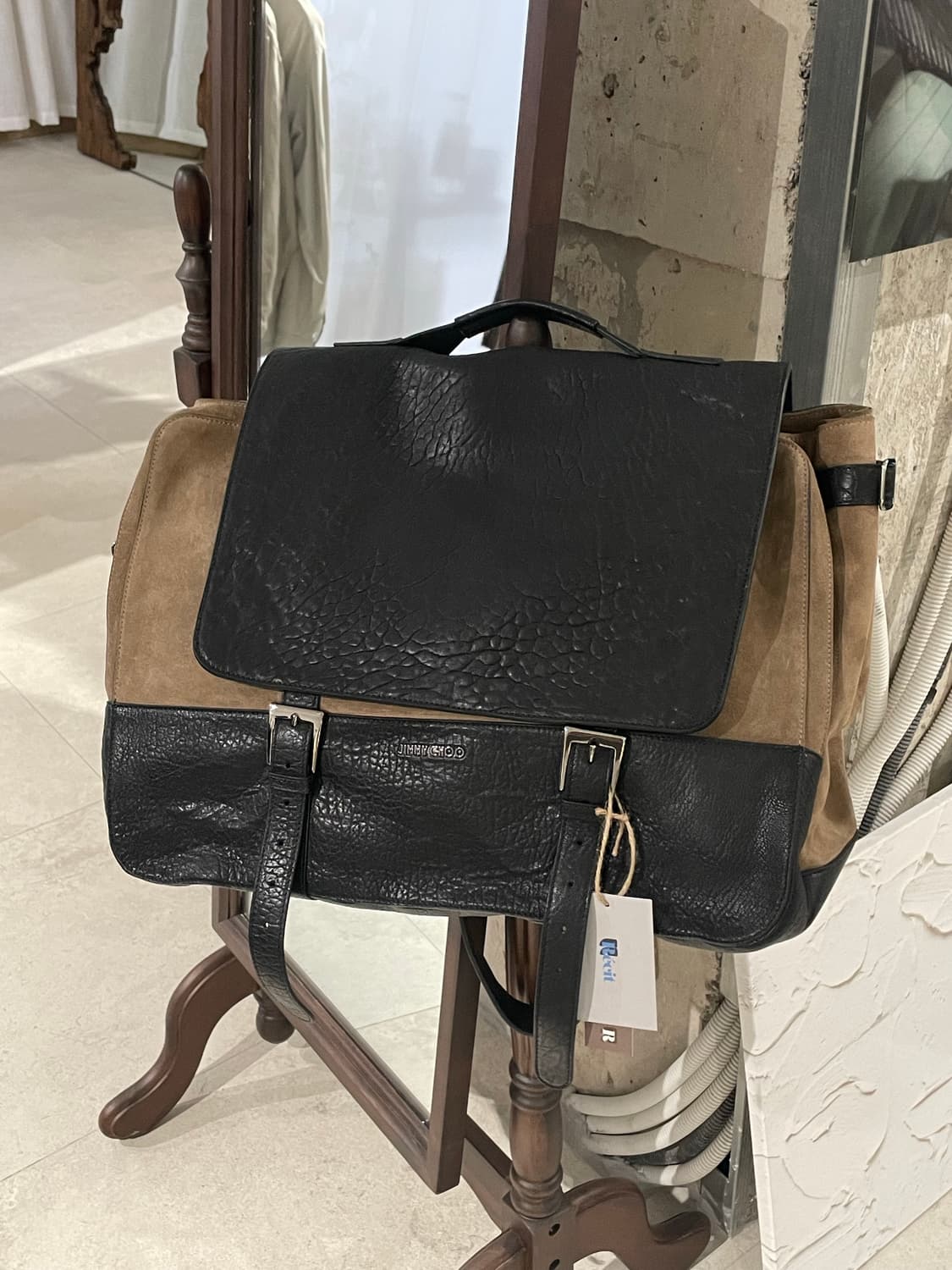 [풀구성/정품] 지미추(Jimmy Choo) 스웨이드 레더 멀티 백팩 상품이미지1