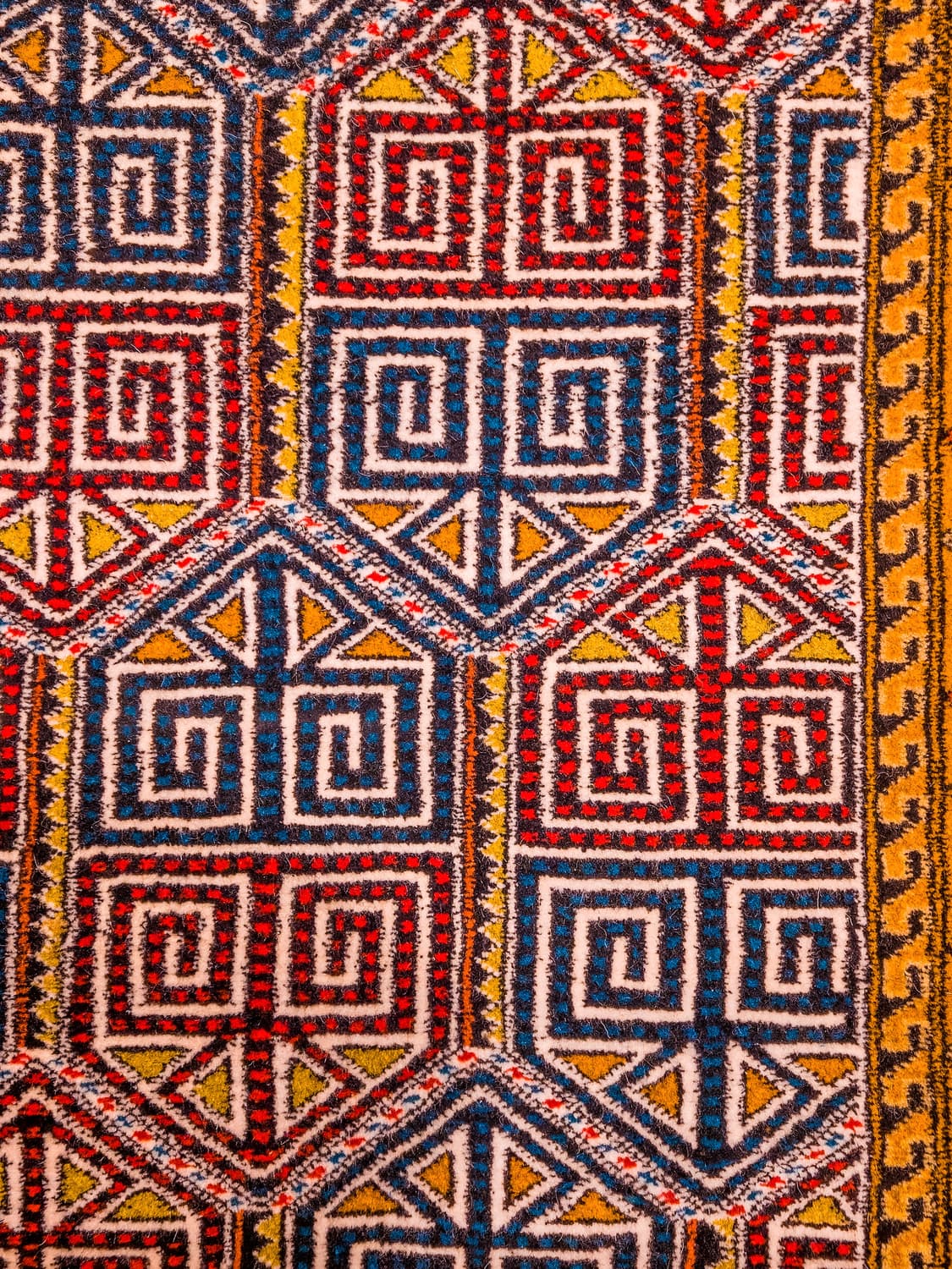 Turkmen Saffron Sun Tribal Rug 상품이미지8