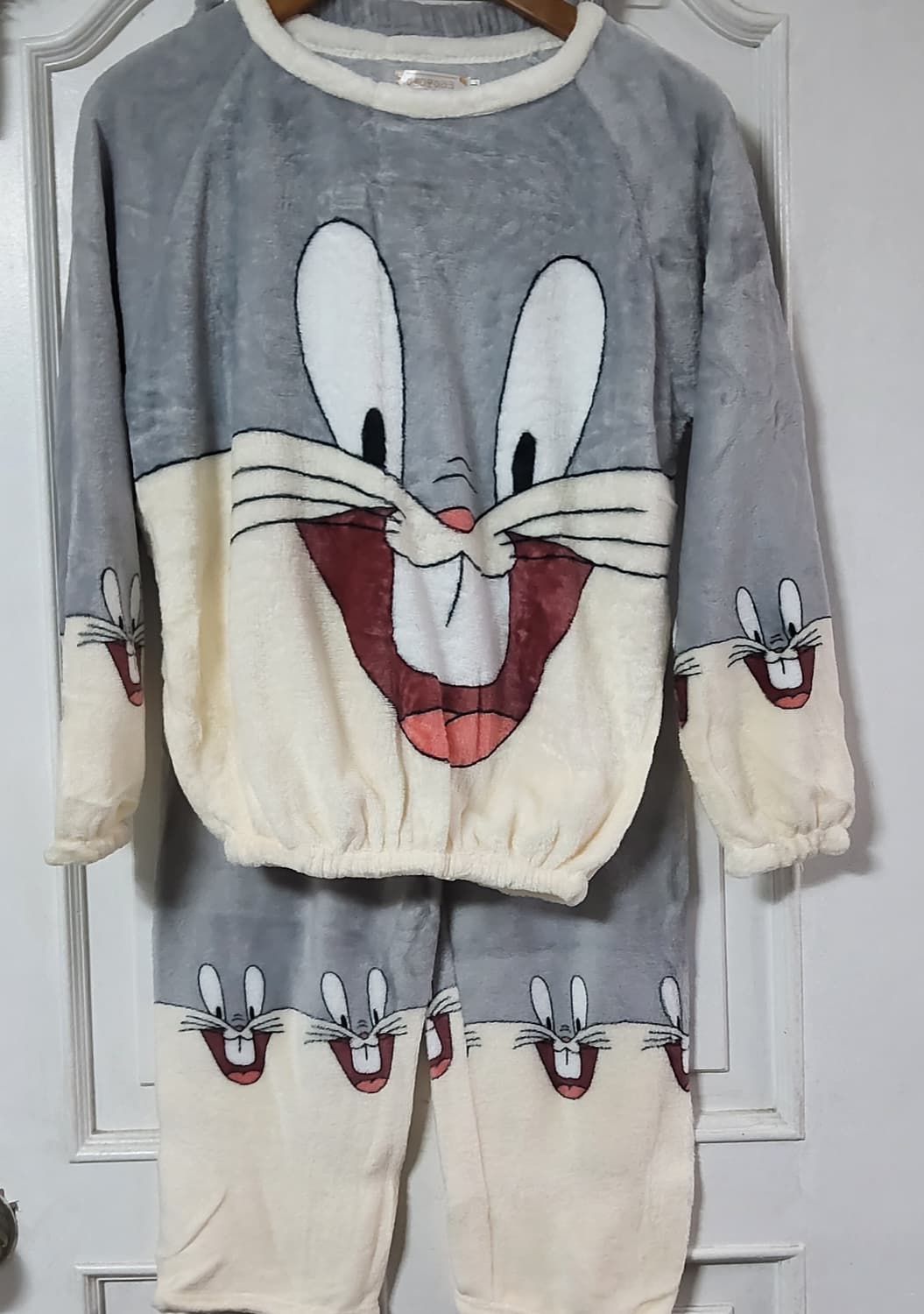 새상품 귀욤 벅스바니 극세사 겨울 수면 잠옷 홈웨어 파자마 세트 상품이미지7