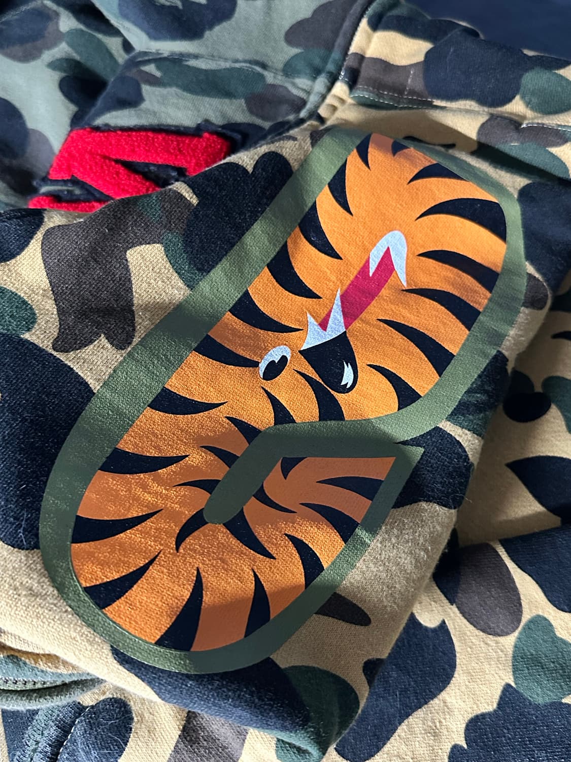 베이프 카모 아수라 샤크후드집업 판매합니다! 상품이미지4