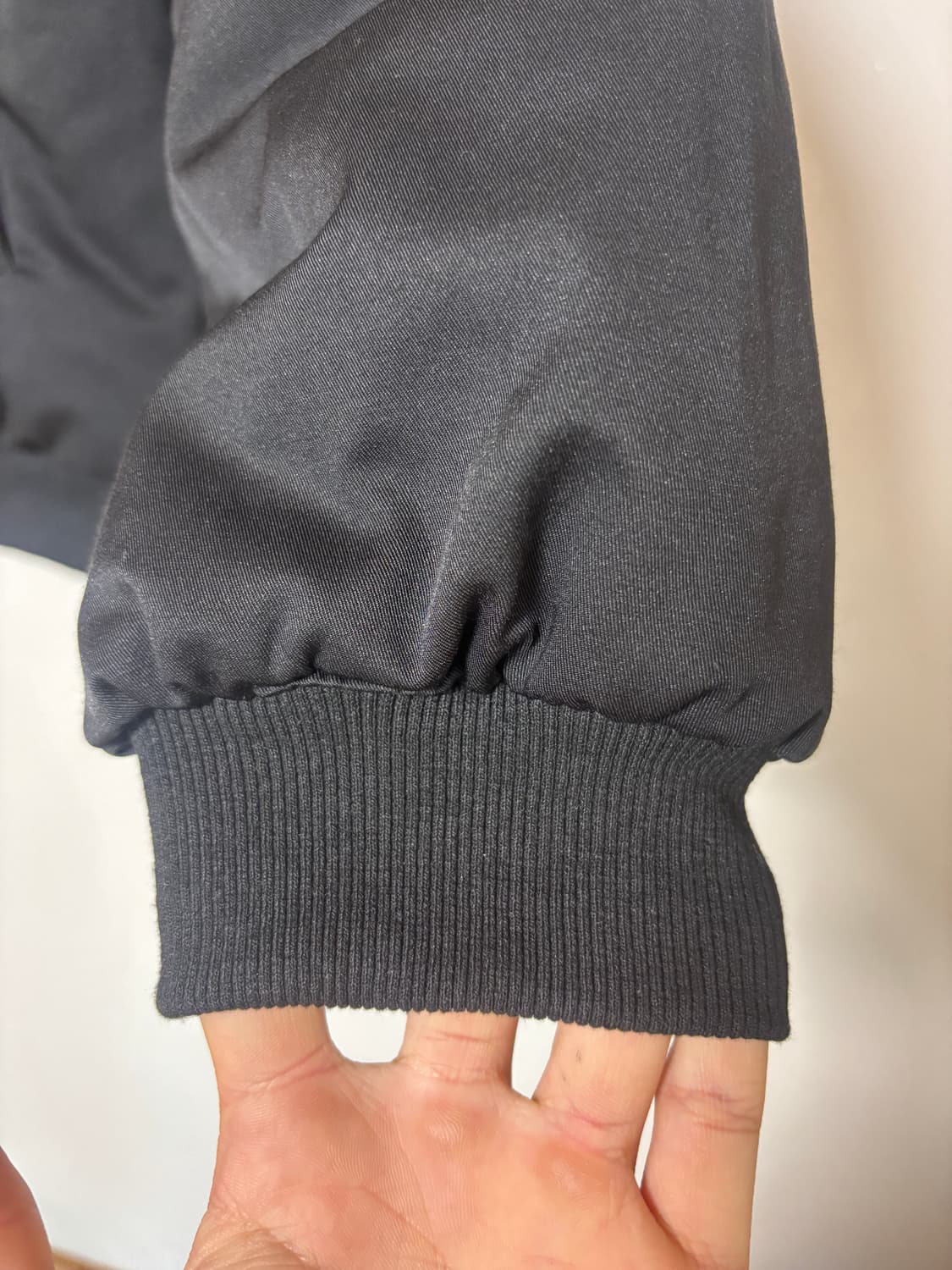 (핀던)체크 배색크롭 점퍼 블랙 판매 상품이미지4