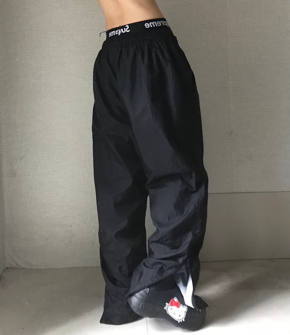 나이키 블랙 와이드핏 트레이닝팬츠 상품이미지4