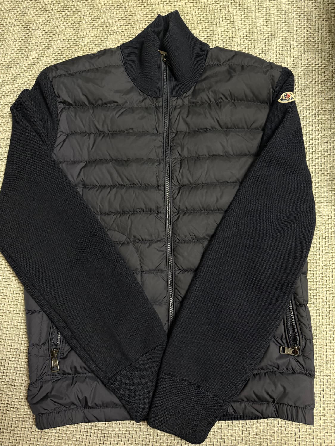 오케이몰 구매 몽클레어 김현우 니트패딩 M 상품이미지1