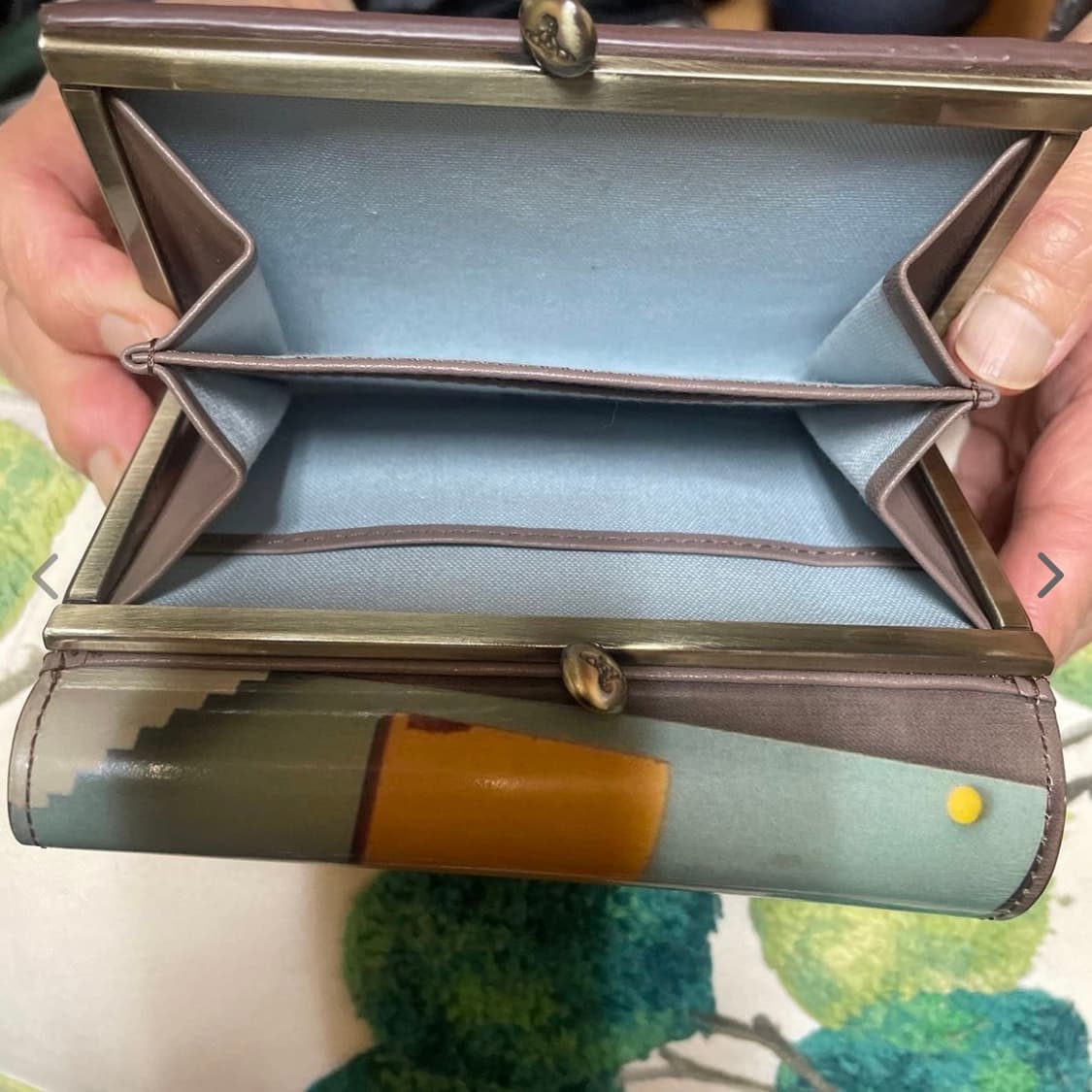 비비안웨스트우드 아카이브 펑크 프린트 에나멜 레더 하프월렛 반지갑 상품이미지5