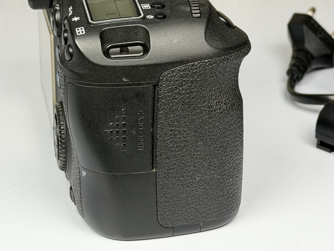 캐논 6D DSLR 풀프레임 카메라 바디 상품이미지3