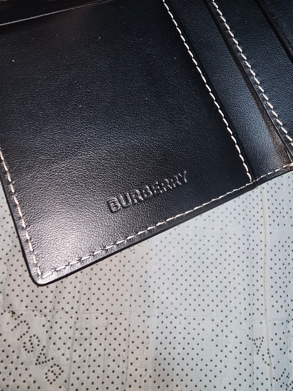 버버리 신형체크 카드지갑 상품이미지4