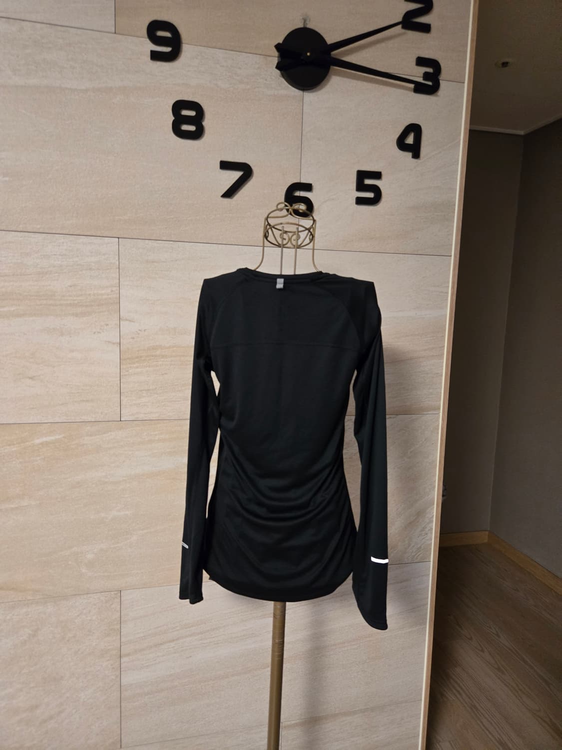 [s] 나이키 러닝 드라이핏 여성 긴팔티 런닝복 상품이미지5