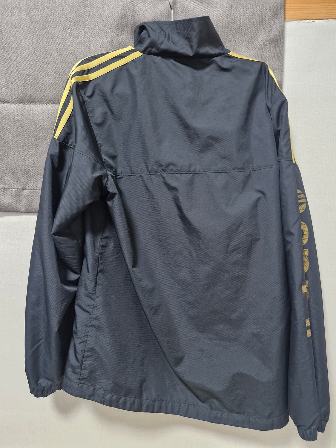 일본 아디다스 바람막이 져지 검골 상품이미지2