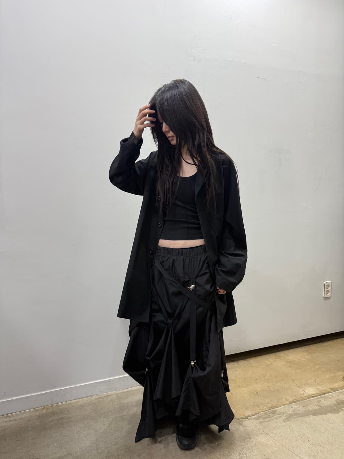 본디지 디테일 밴딩 아방가르드 롱 스커트 상품이미지1