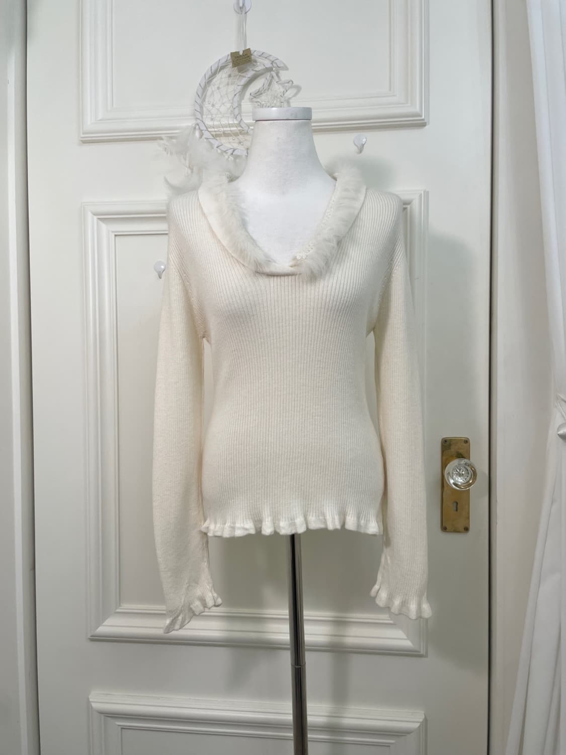 ivory ruffle point fur slim span knit to 상품이미지1