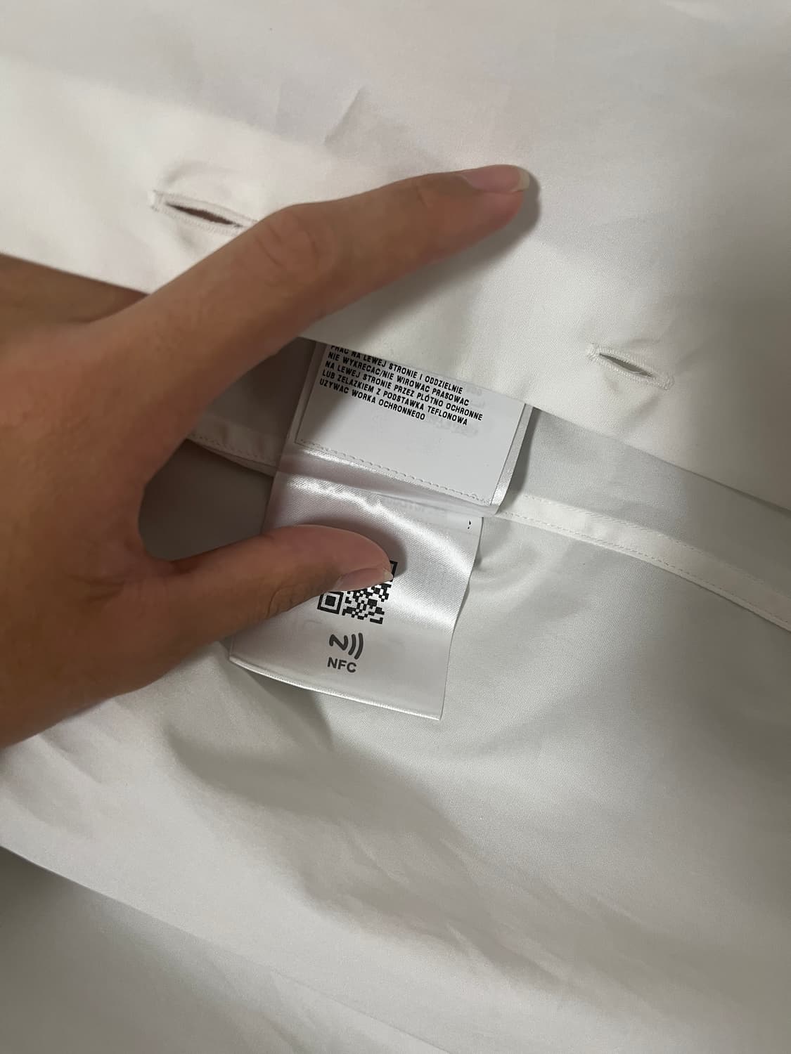 21fw 프라다 스터드 셔츠 상품이미지5