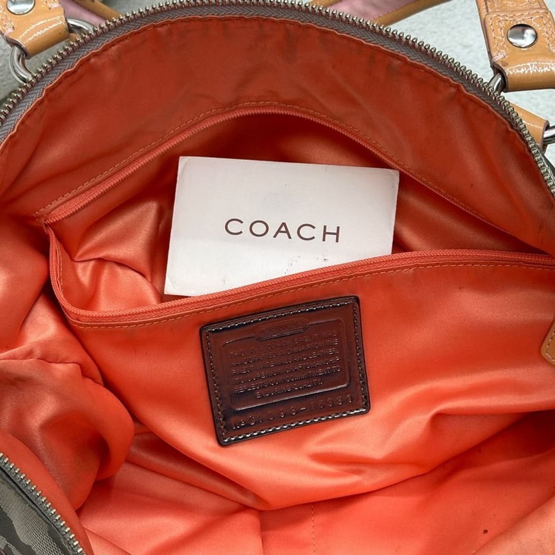 COACH 캔버스 키홀더 숄더백 상품이미지6
