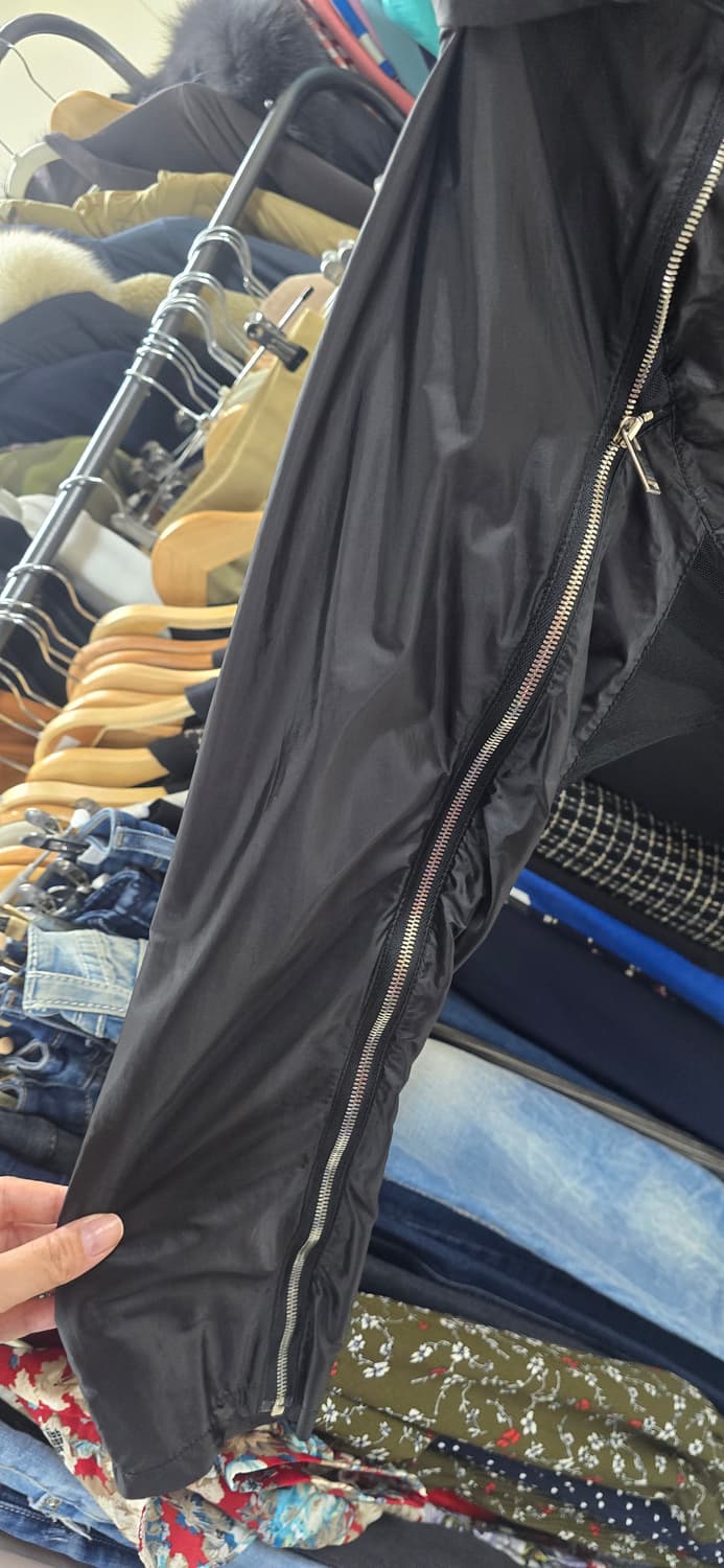 상태최상) 데무 demoo/88-94-165/66사이즈/블랙 후드 바람막 상품이미지4