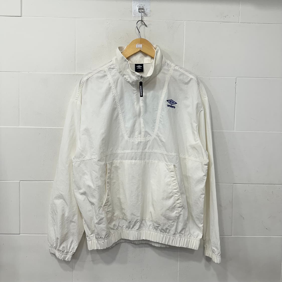 엄브로 반집업 바람막이 상품이미지1