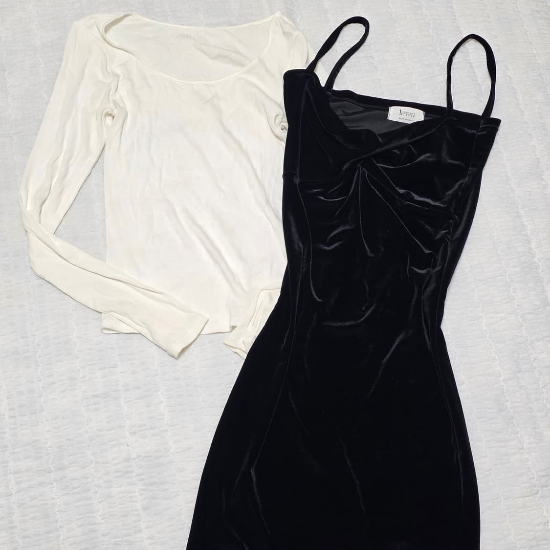 GU 일본 연말하객룩 코디세트) 벨벳미니꼬임뷔스티에원피스 긴팔화이트슬리브 상품이미지2