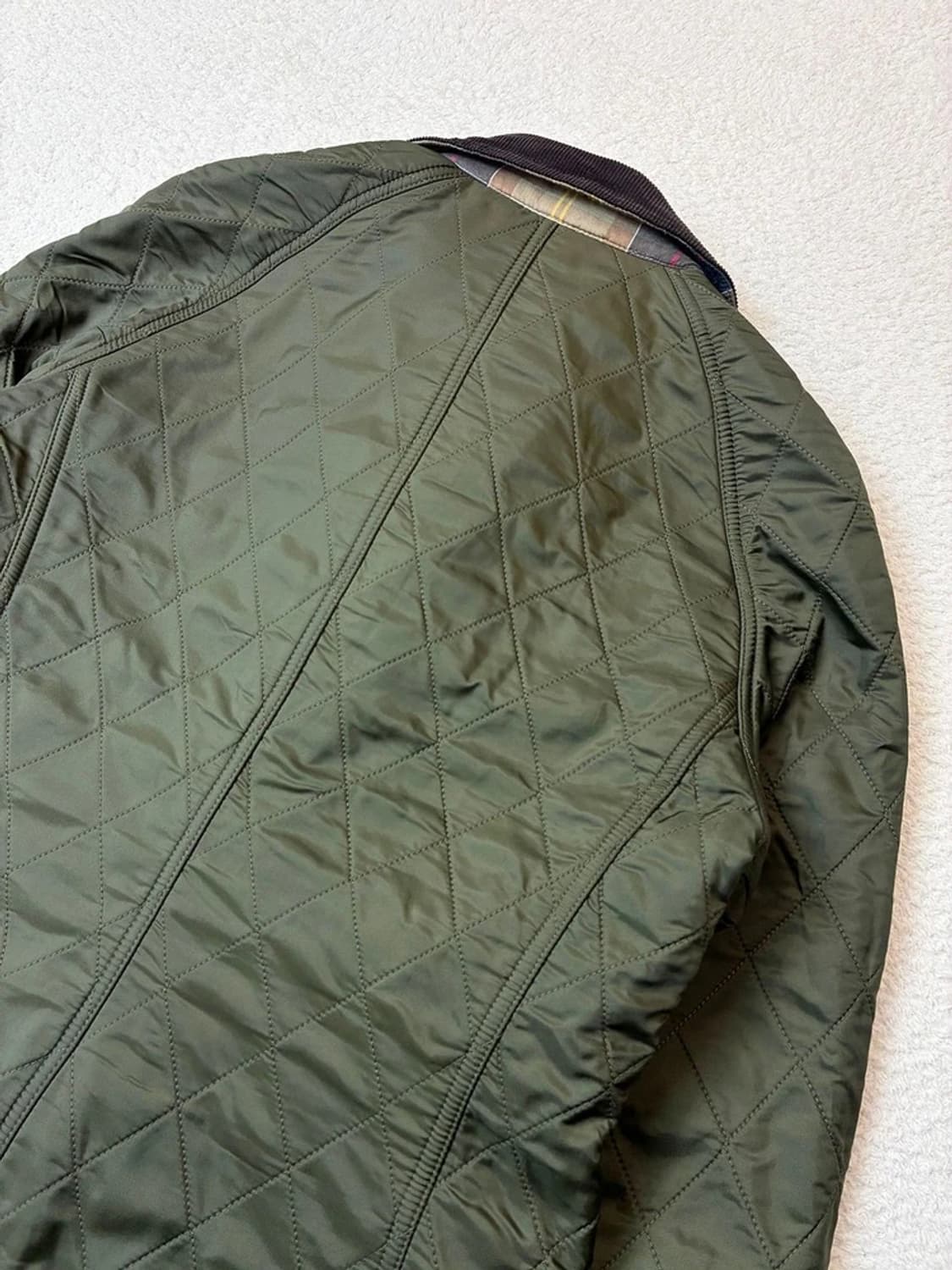 바버 23FW 비드넬 폴라 퀼트 재킷 PN6284 상품이미지7