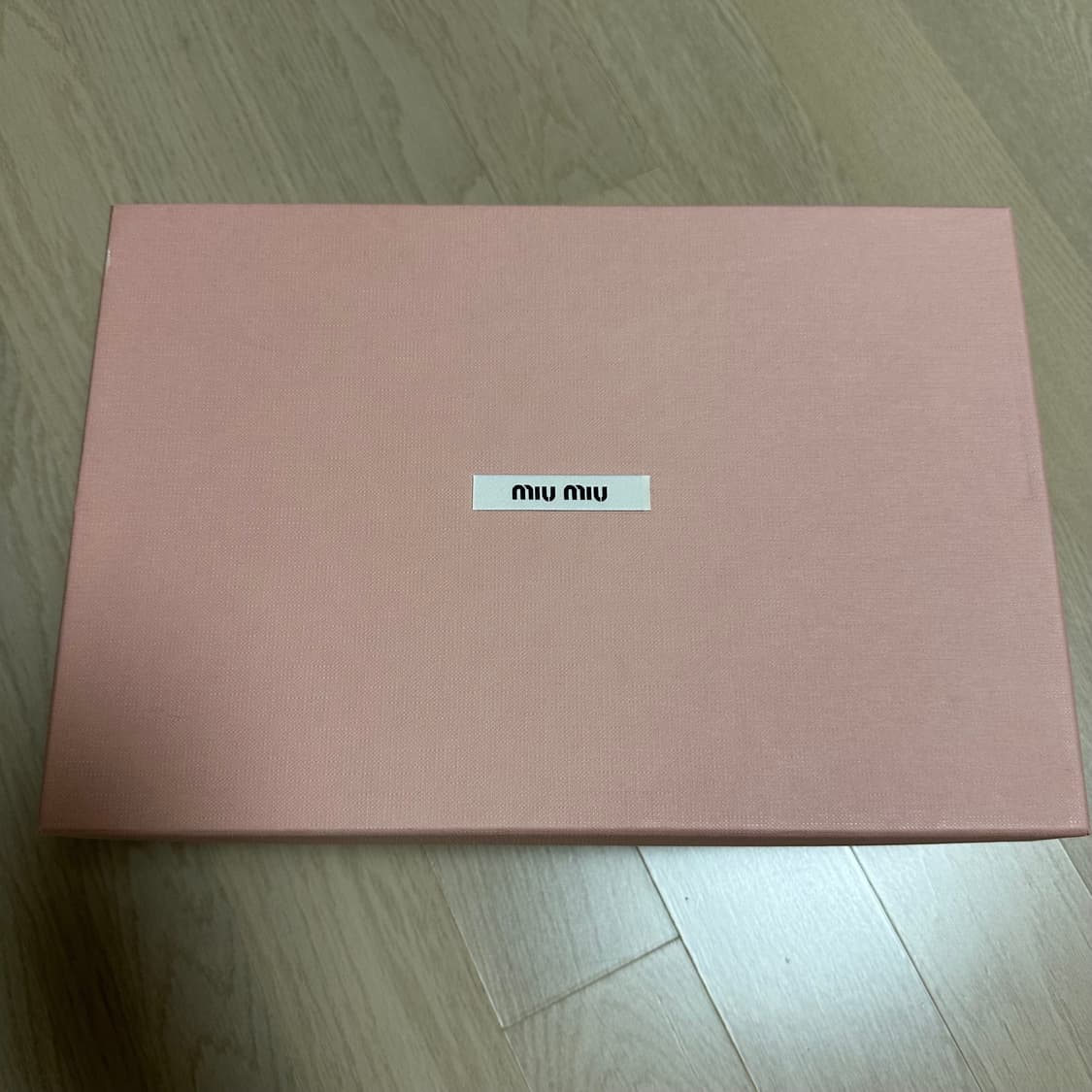 미우미우 딸기우유 핑크 페이던트 펌프스 36사이즈 상품이미지8