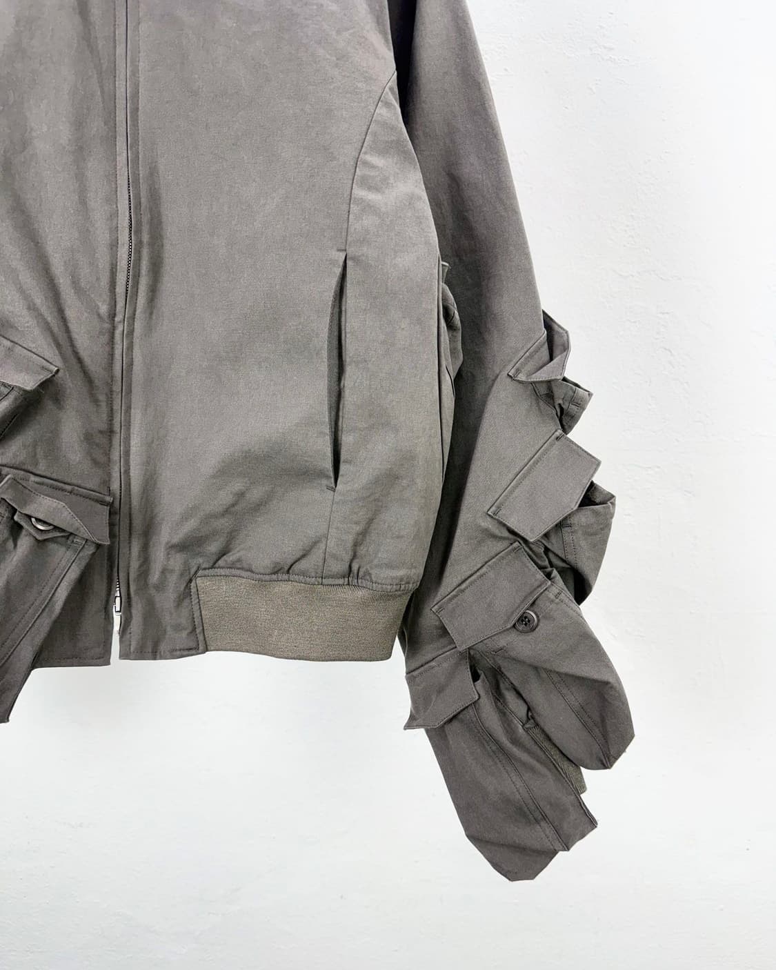 포스트아카이브팩션 8.0+ 컬렉션 밀리터리 쿼트 포켓 아미 봄버 자켓 상품이미지5