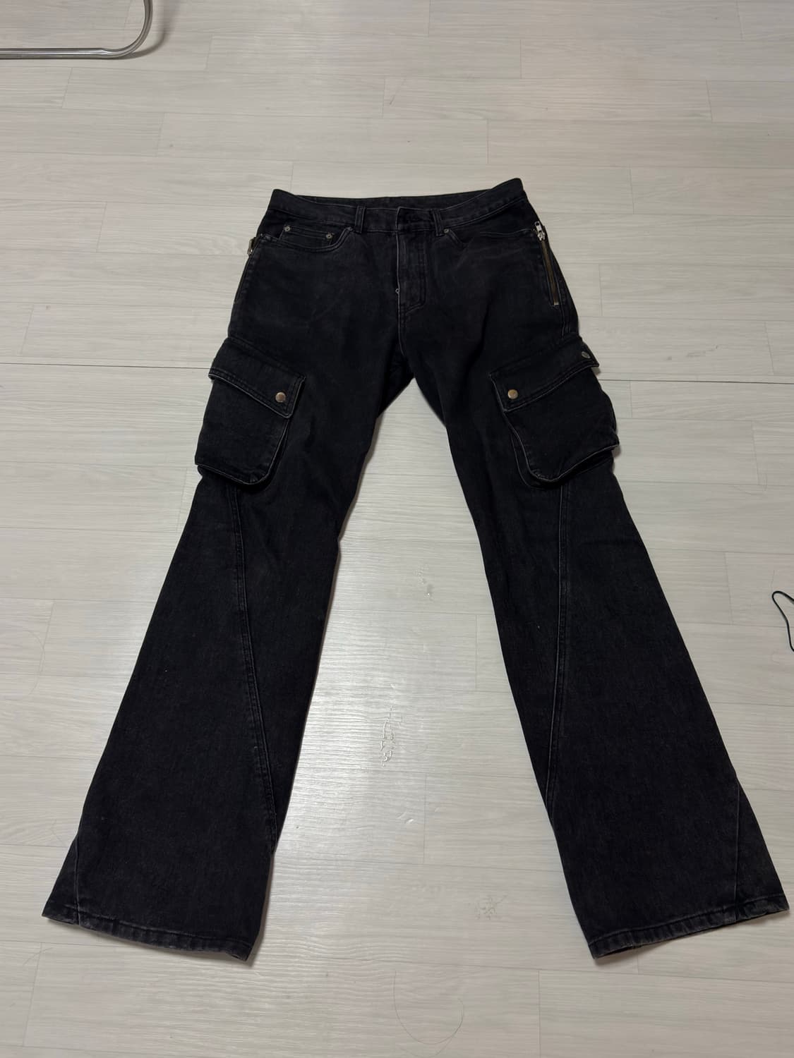 넥스트도어립스 지퍼 카고 세미부츠컷 상품이미지1