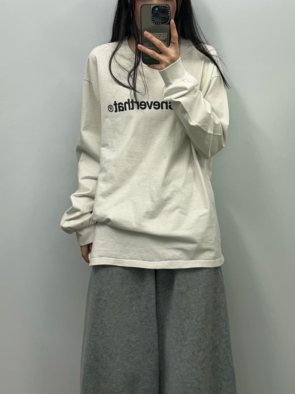 디스이즈네버댓 화이트 스펠아웃 긴팔티 상품이미지1