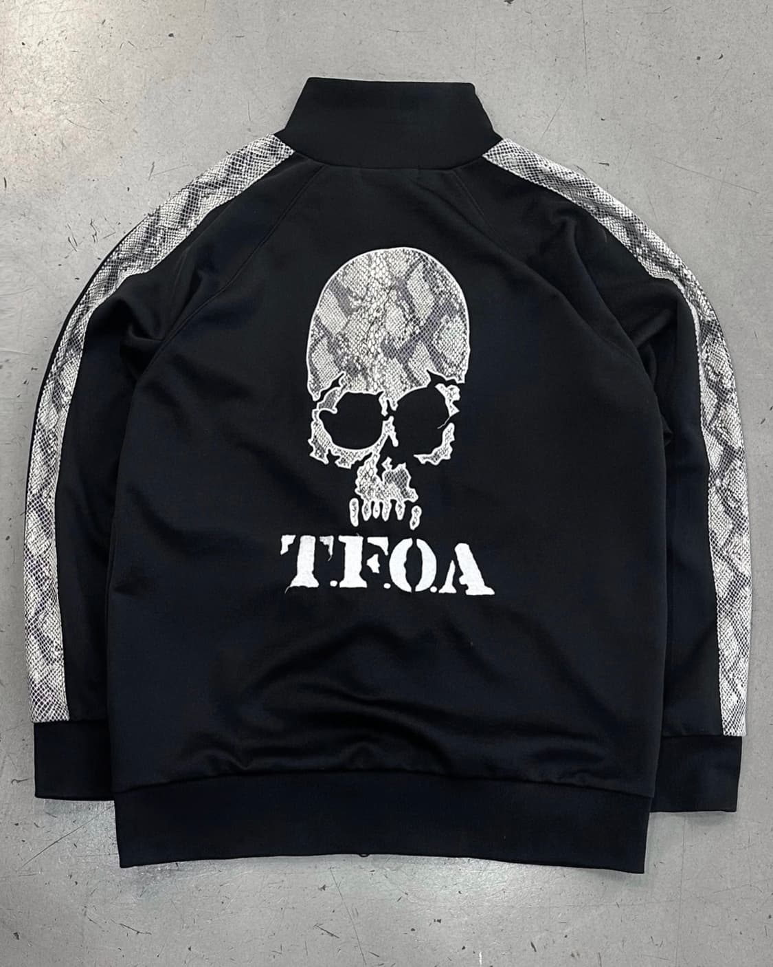 T.F.O.A x 레굴루스 크로우즈 스컬 트랙탑 상품이미지4