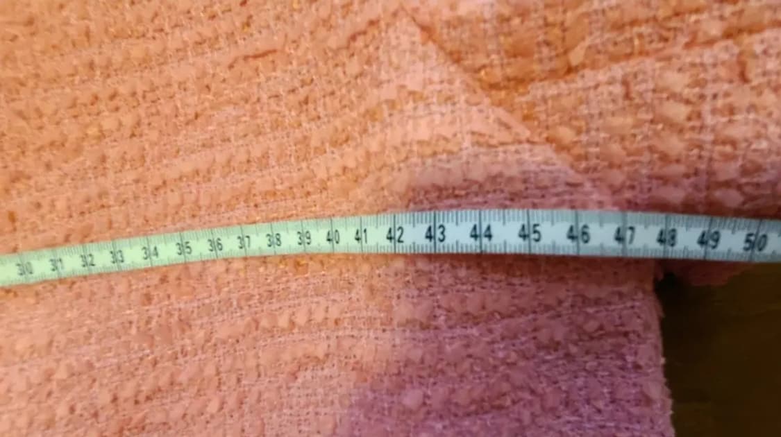 디자이너 브랜드 'YOONI(유니)'의 핑크 트위드 반팔 크롭 자켓 상품이미지4