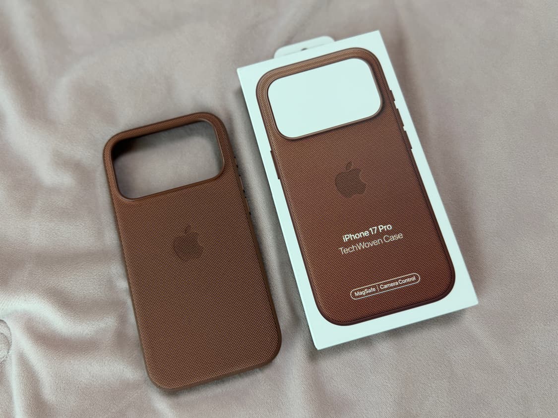 아이폰17프로 테크우븐 정품케이스 시에나 새상품 상태 상품이미지1