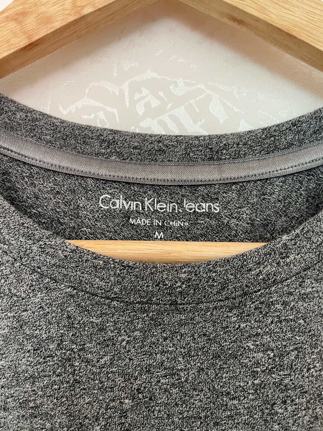 Calvin klein grey baby tee 상품이미지5