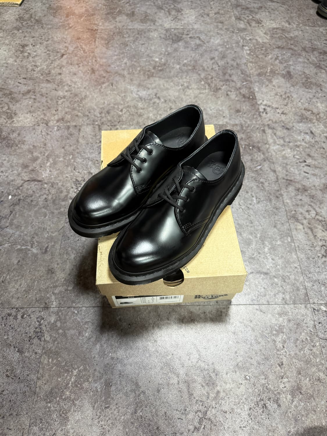 닥터마틴 1461 모노 240 새상품 풀박스 상품이미지1