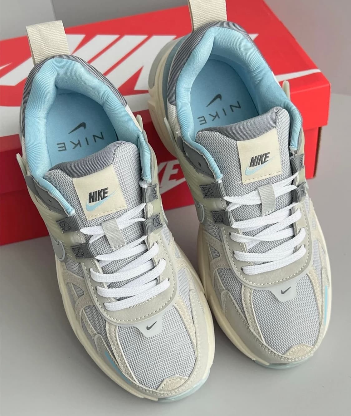 나이키 V2K 런 여자 운동화 245 런닝화 상품이미지2