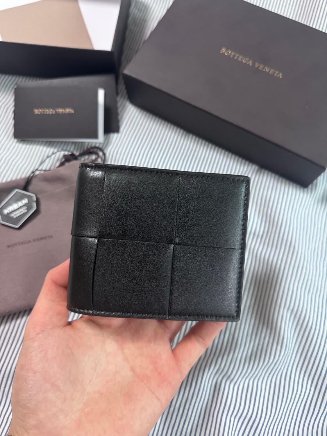 (새상품급) 보테가 베네타 블랙 반지갑 풀박스 상품이미지2