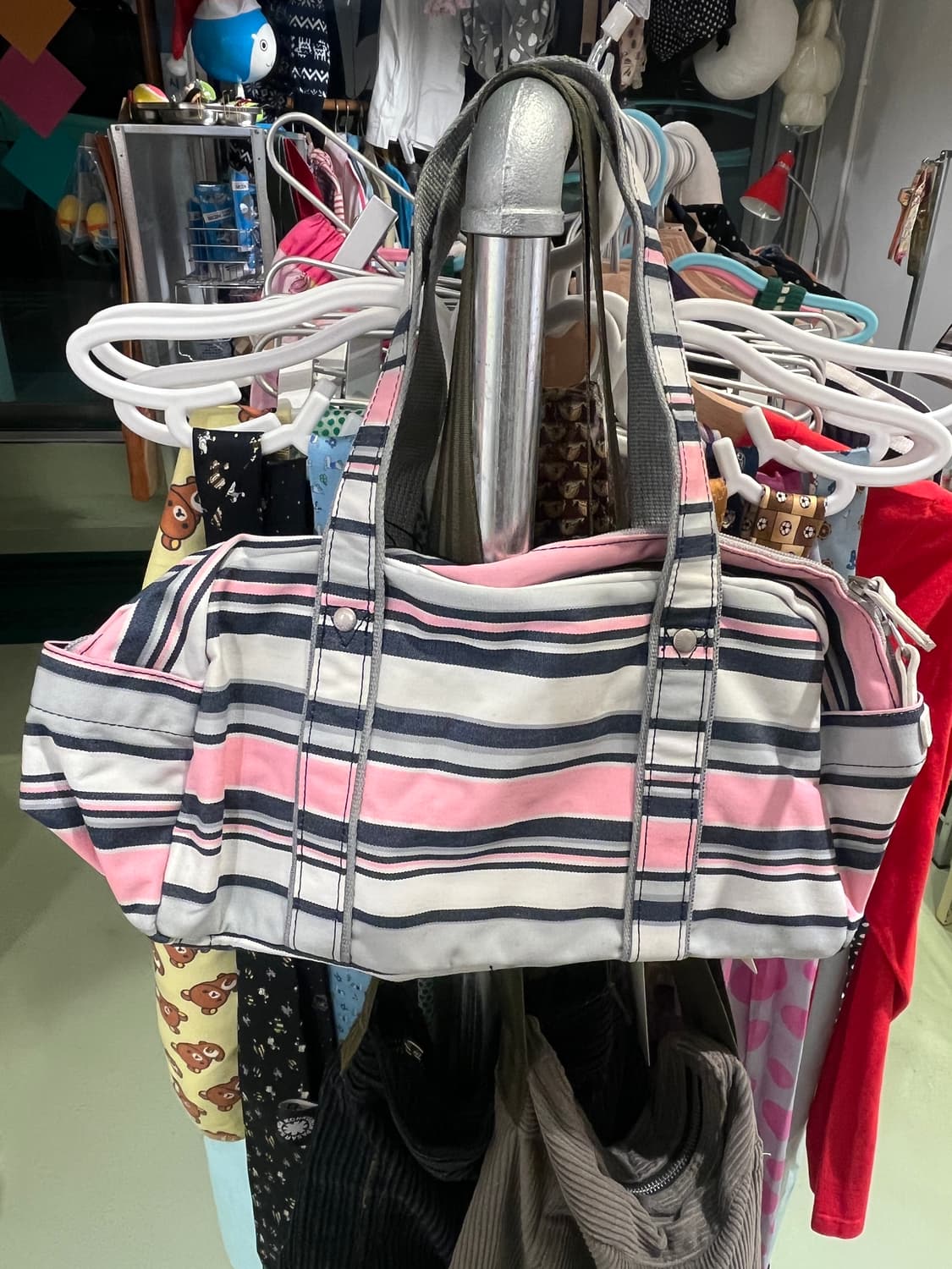 이스트보이 스트라이프 핸드백 🍬 상품이미지9