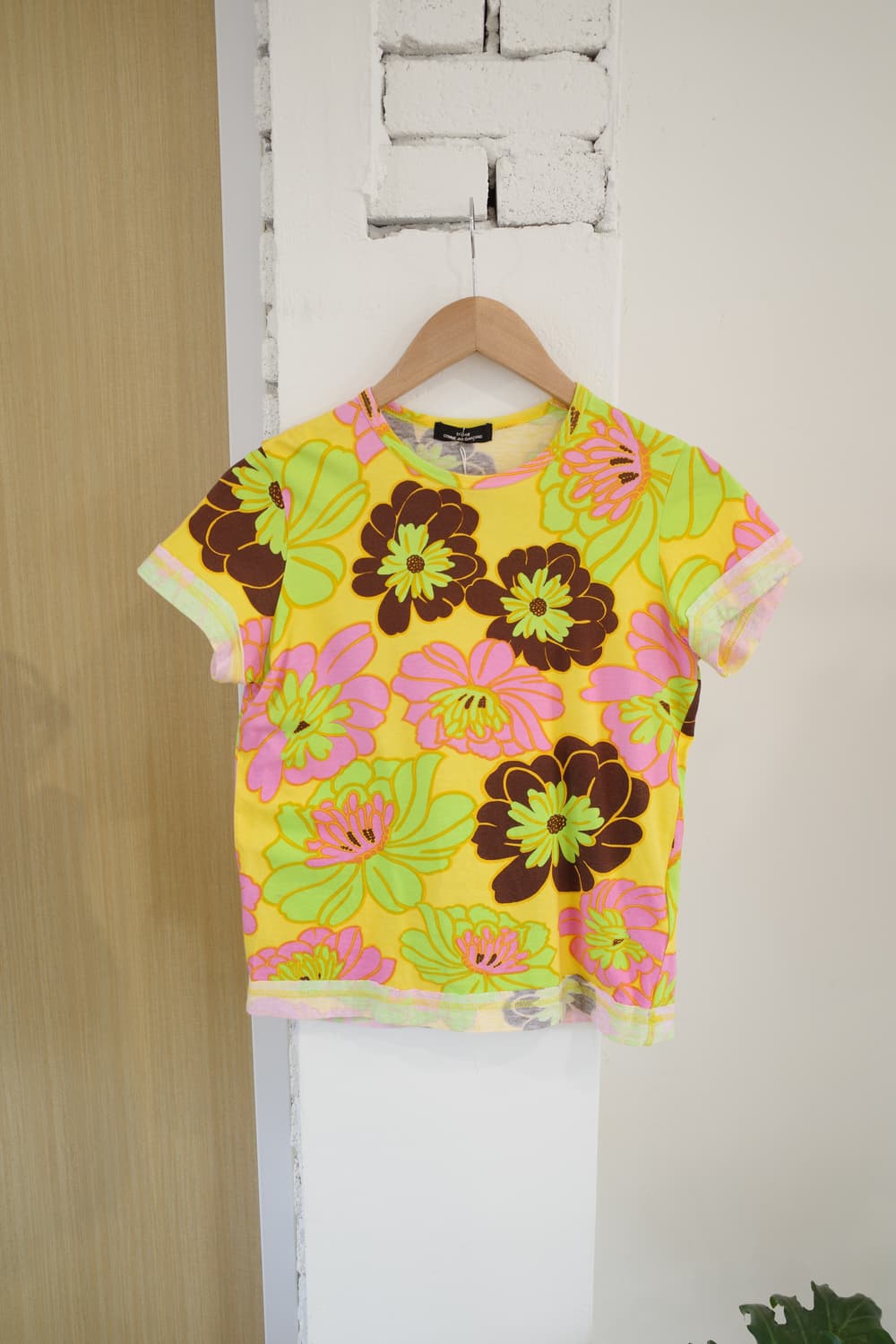 Comme des Garcons Yellow Flower T-Shirt 상품이미지5