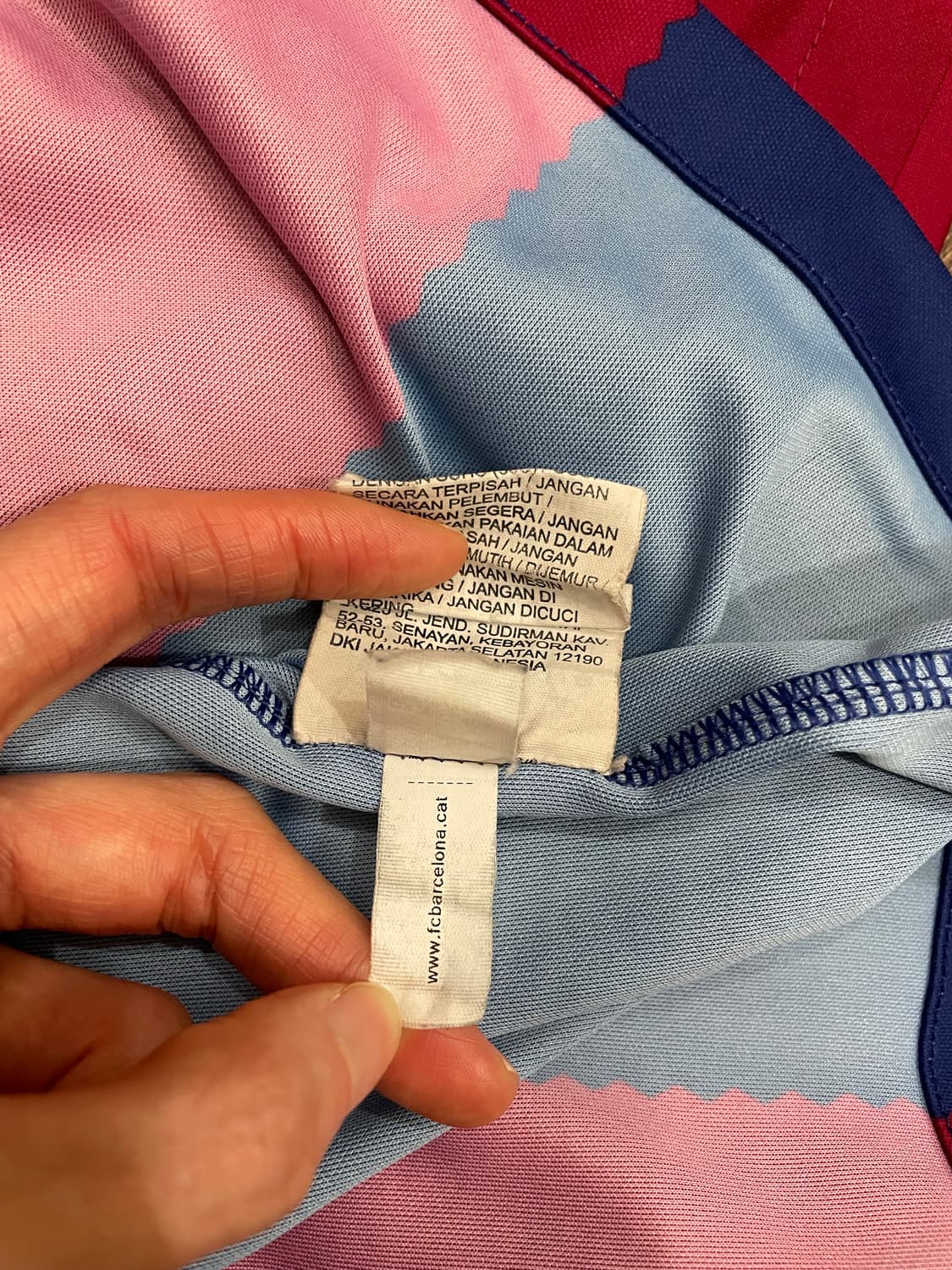 23-24 나이키 FC 바르셀로나 스타디움 홈 유니폼 상품이미지9