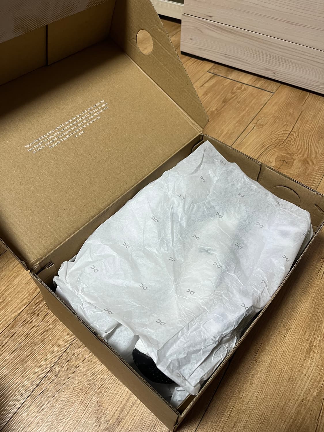 온러닝 클라우드몬스터2(us9, 270) 상품이미지3