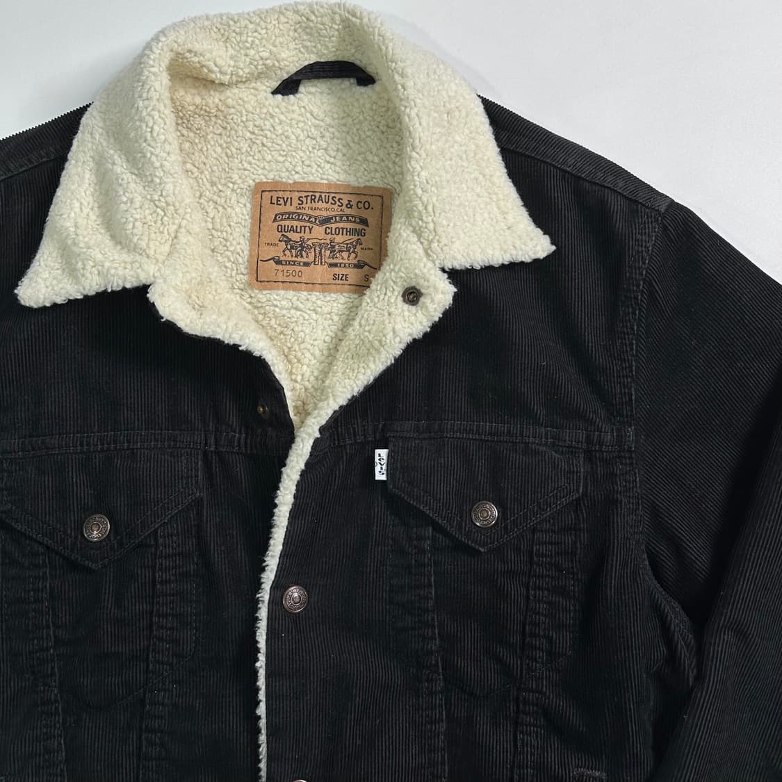 리바이스 화이트라벨 블랙 코듀로이 쉐르파 자켓 상품이미지3