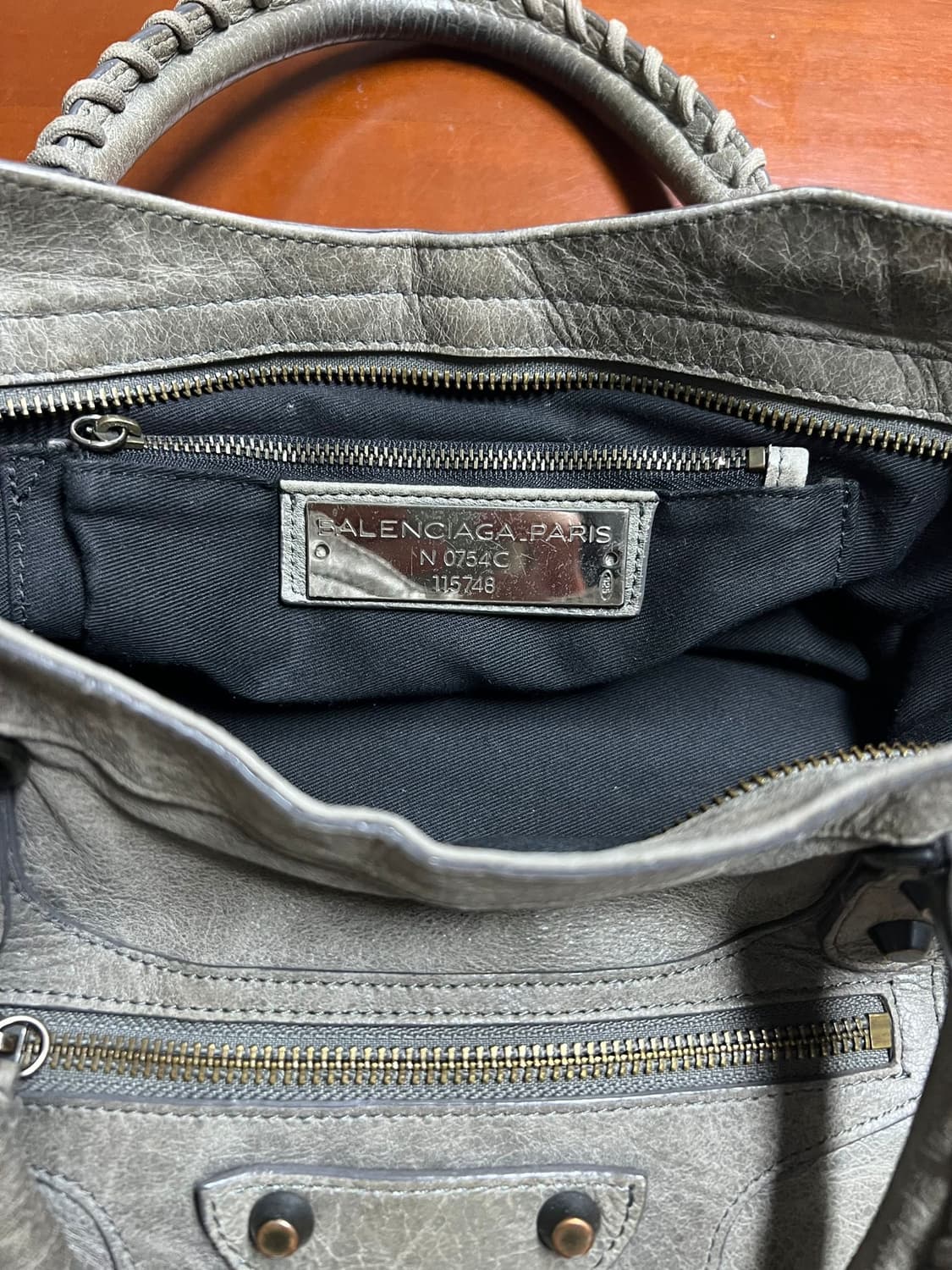 발렌시아가 모터백 상품이미지6