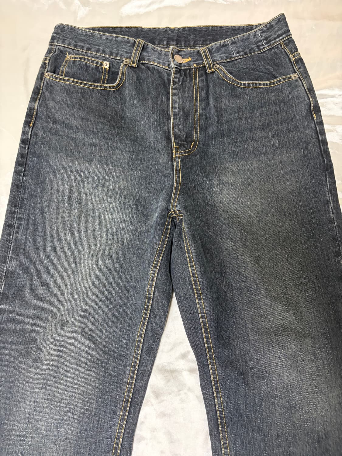 주앙옴므 트위스트 플레어 핏 데님 팬츠 (블루) 상품이미지4
