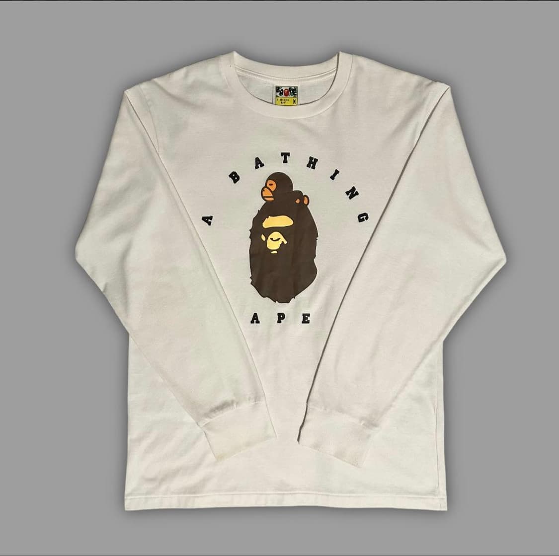 베이프 마일로 온 에이프 롱슬리브 티셔츠 상품이미지1