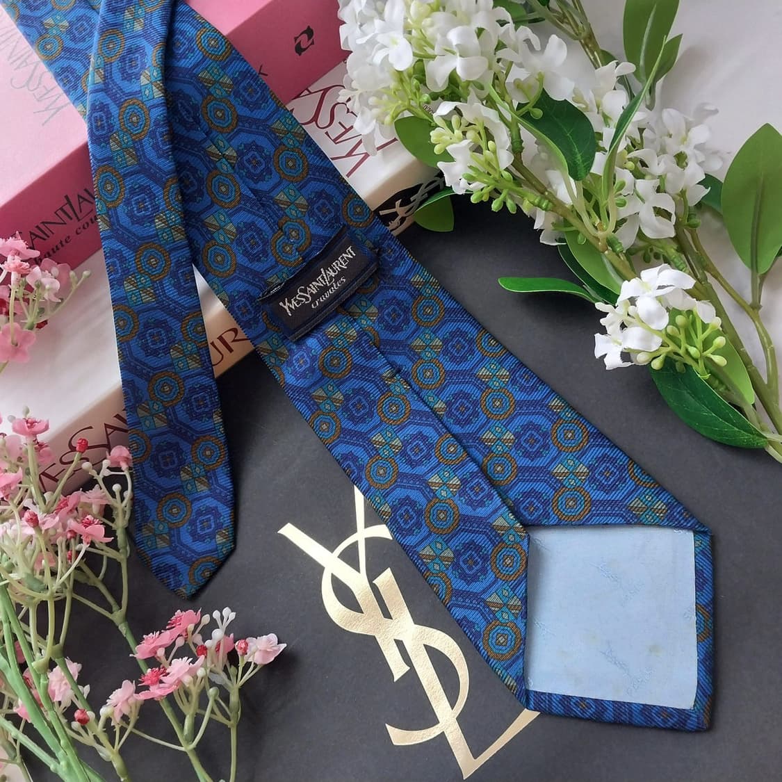 입생로랑 실크 블루 기하 패턴 넥타이 8.7cm A+~A등급 K1904
 상품이미지4