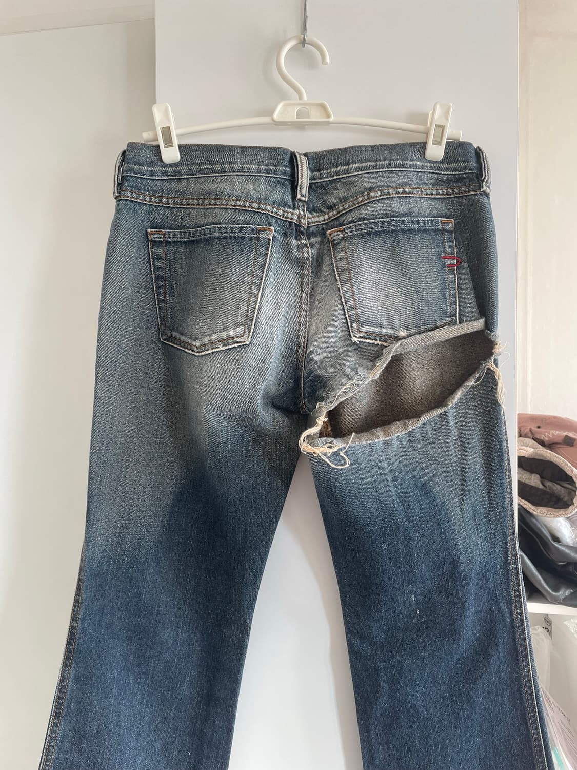 Diesel ripped jeans 30 상품이미지2