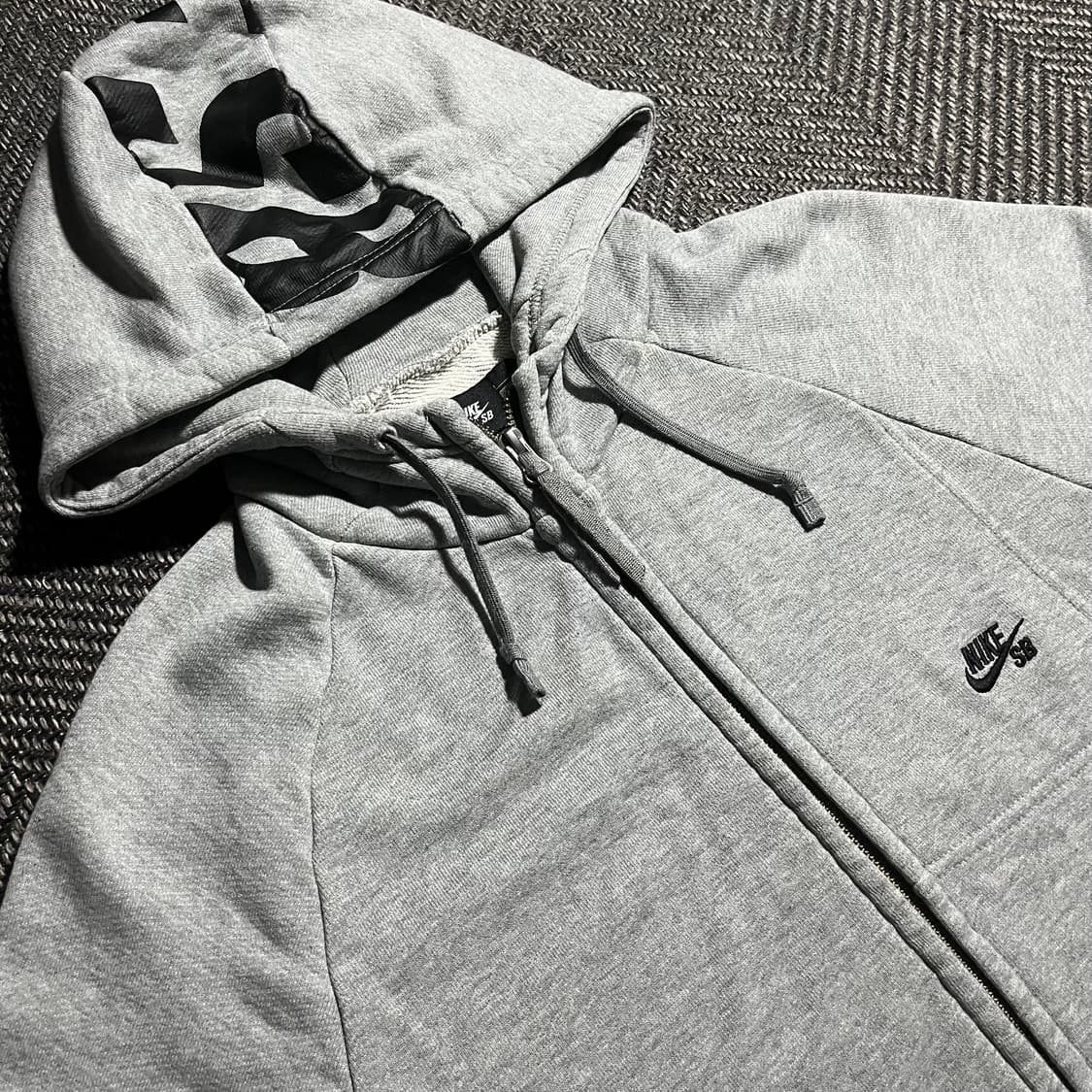 [L] NIKE SB 나이키 핑거홀 후드집업 상품이미지3