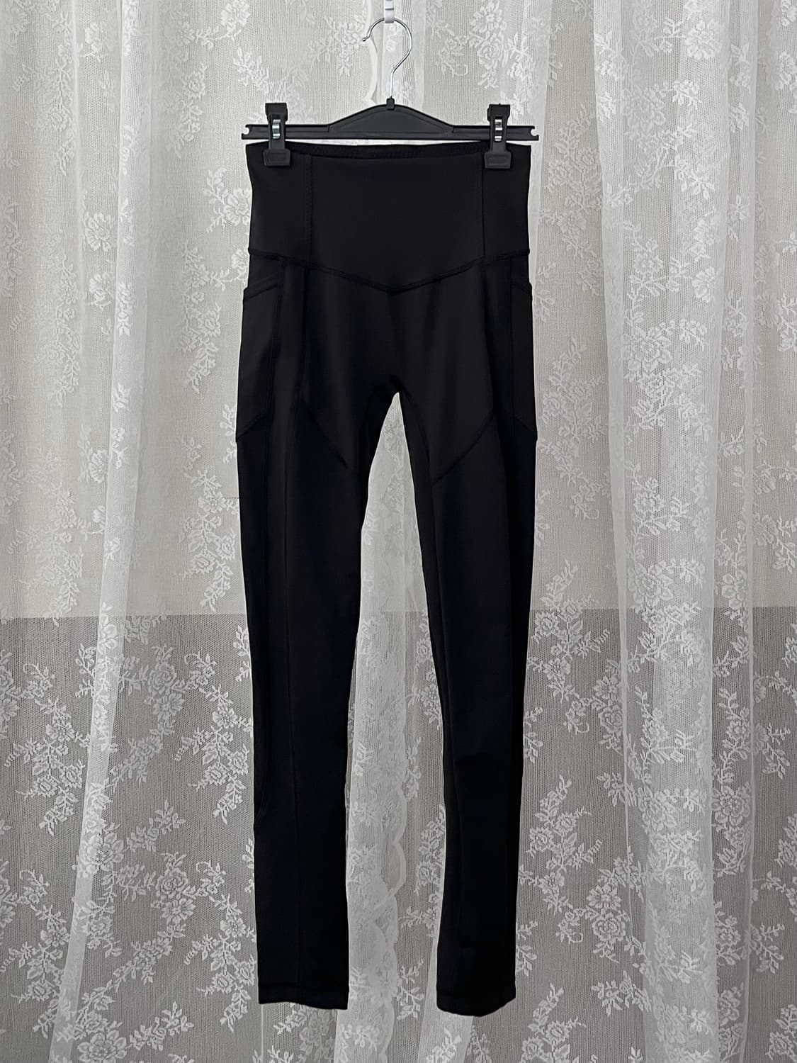 4) 룰루레몬 포켓 레깅스 블랙 상품이미지1