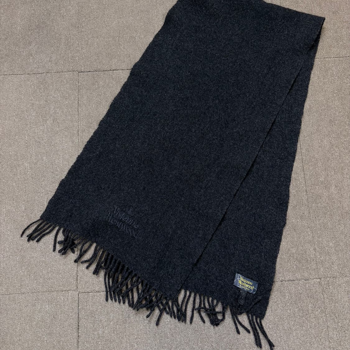 비비안 웨스트우드 울 머플러 목도리 상품이미지2