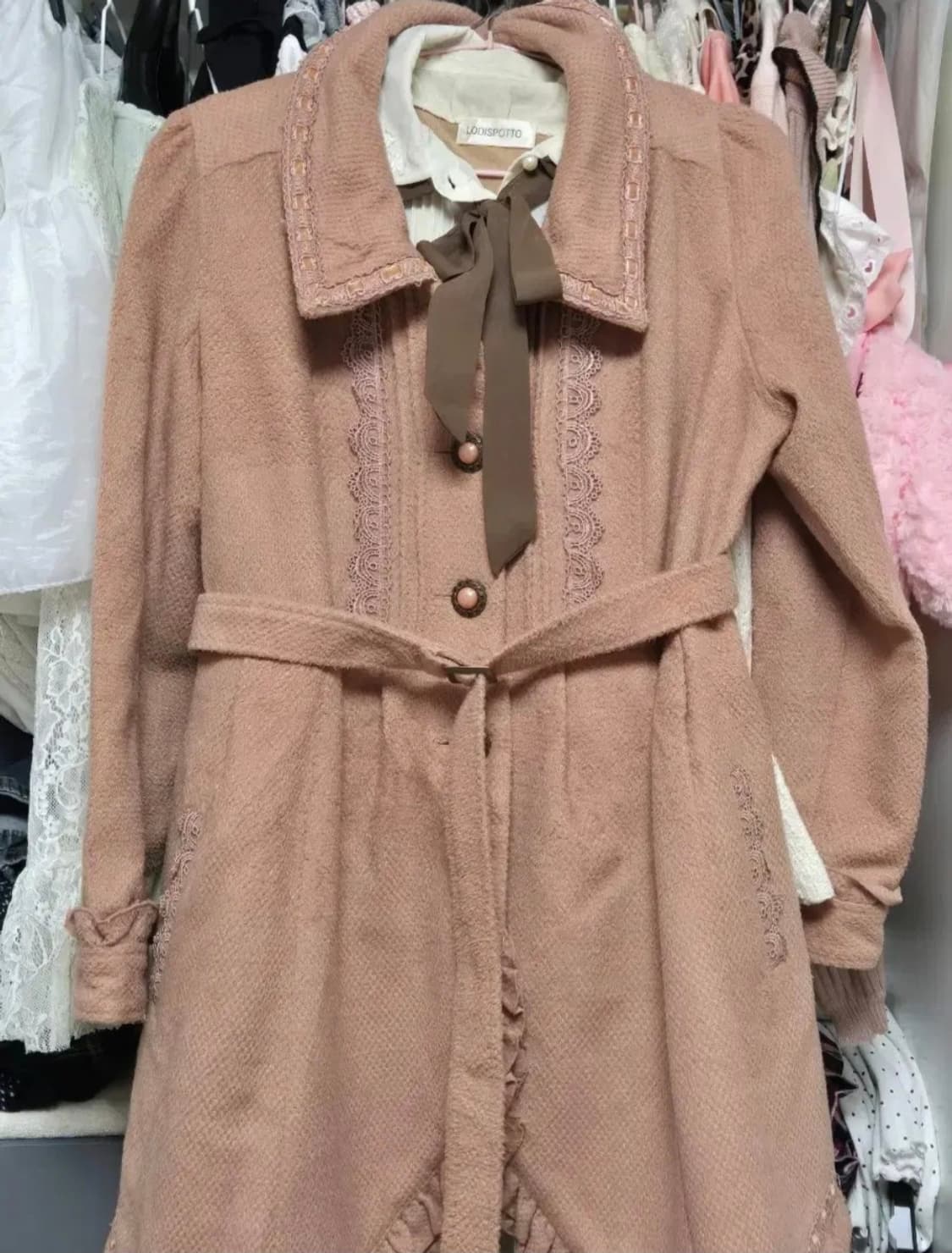 (3세트가)엑시즈팜 엑팜 코트 로디스포토 라떼갸루 탑 일브 체크 스커트 상품이미지4